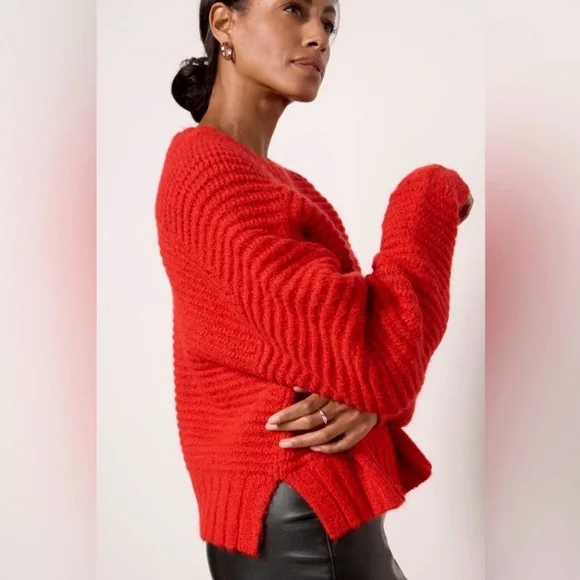 Pistola Adina Pullover Evereve Rouge
Size Large - Picture 3 of 11